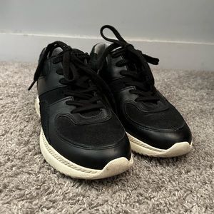 Everlane The Trainer Tread Sneakers - Black